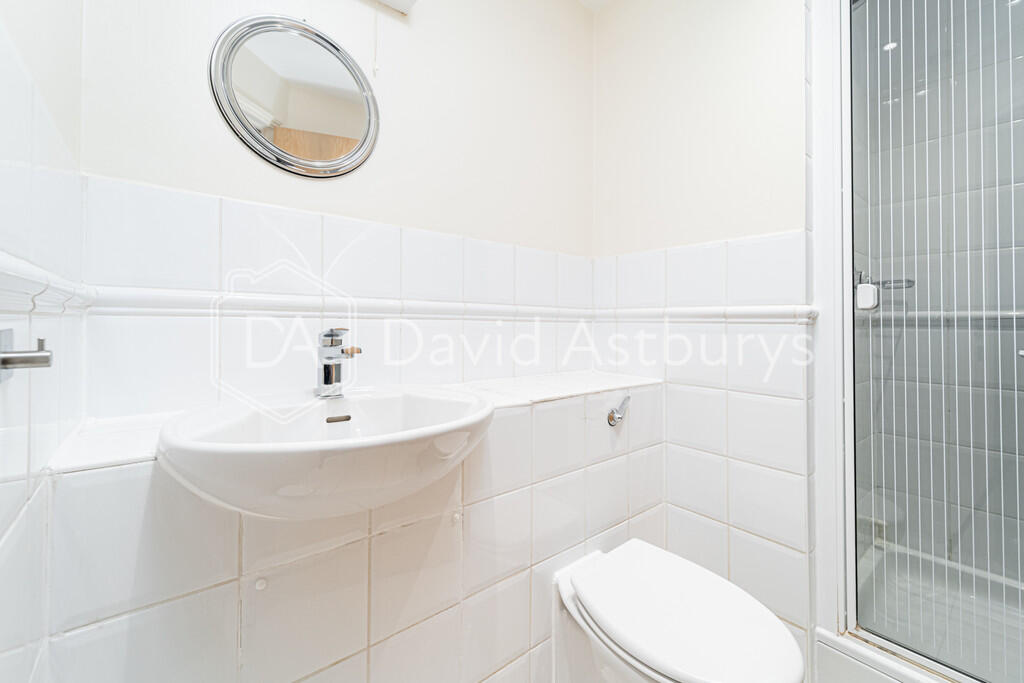 Apartment in London - View 5