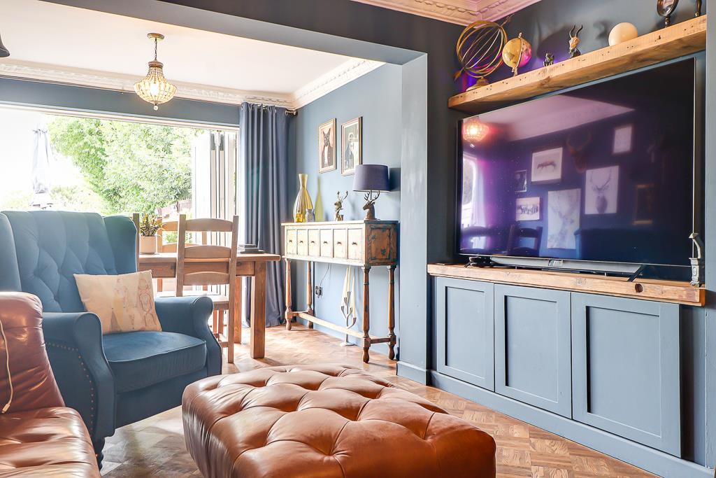 House in Southend-on-Sea - View 5