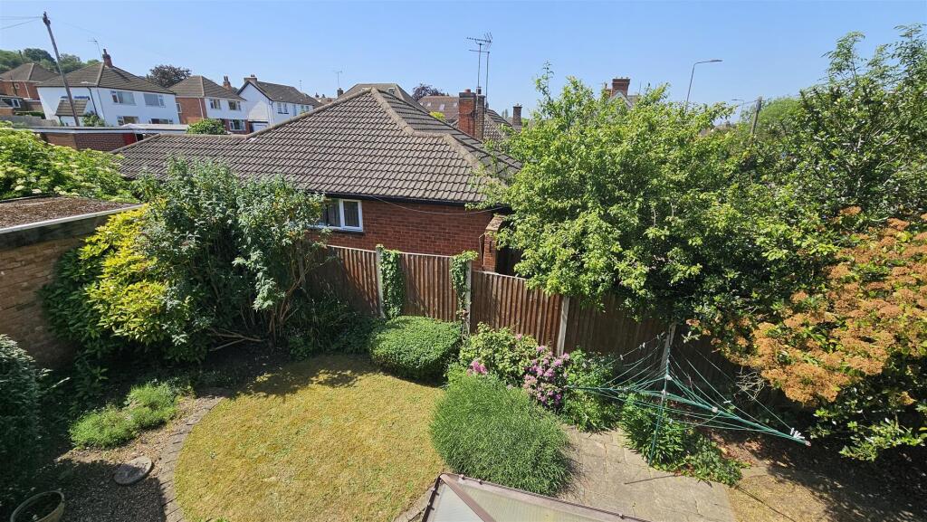 Grantham Road, Radcliffe-On-Trent photo 4