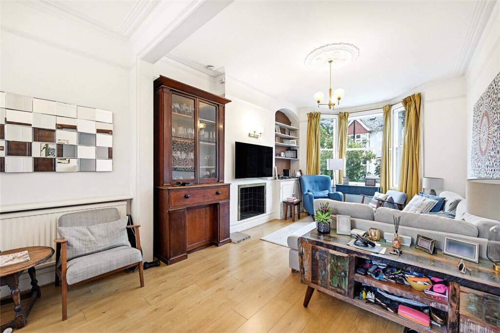 5 bedroom terraced house for rent