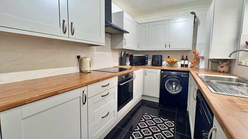 Hawthorn Drive, Sleaford photo 4