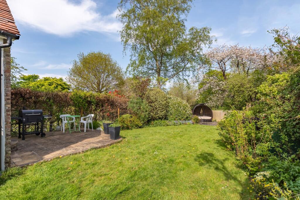 House in Redhill - View 4