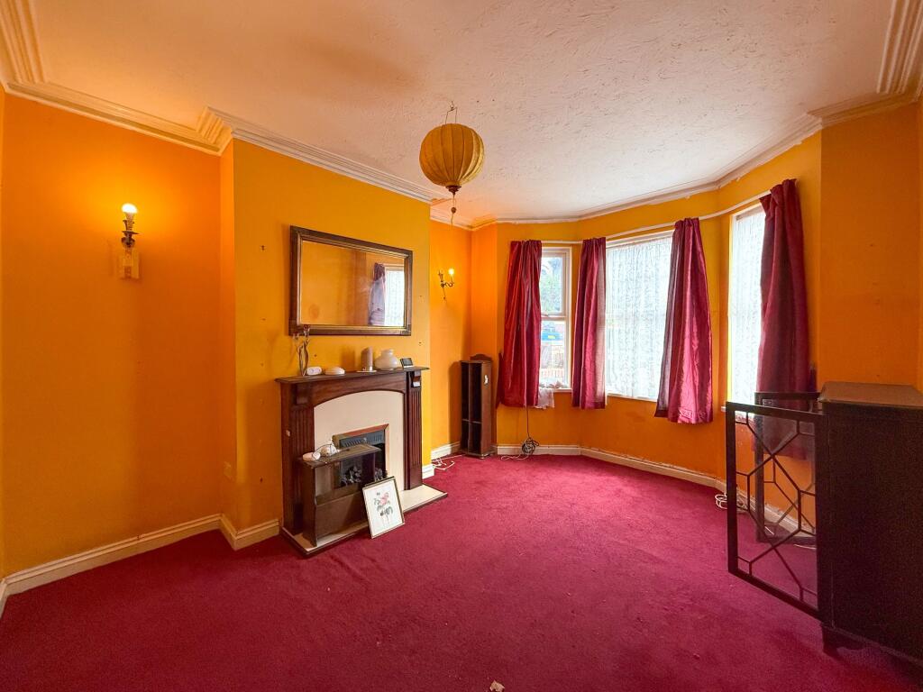 House in Newport - View 4