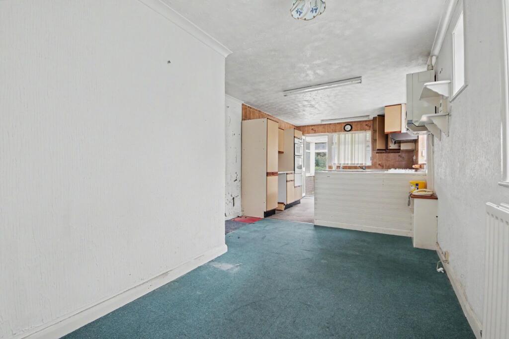 House in Southampton - More