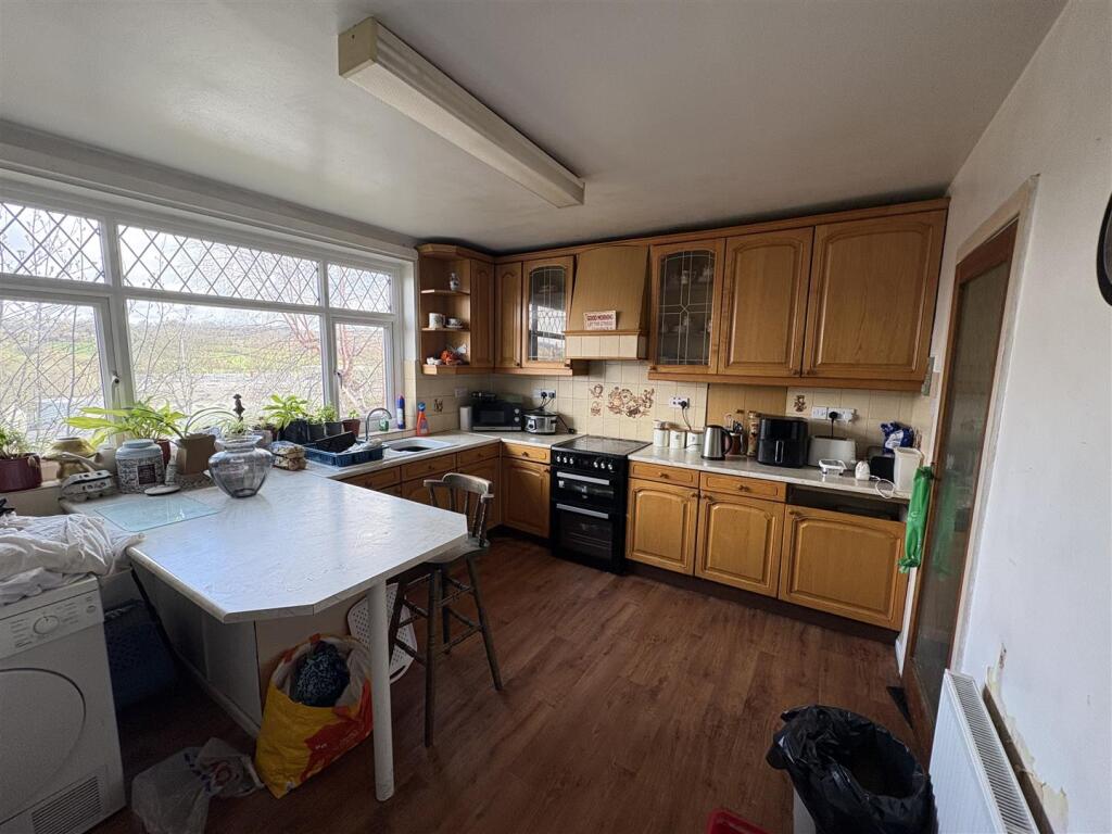 Additional image 4 of Wesley Street, Cleckheaton