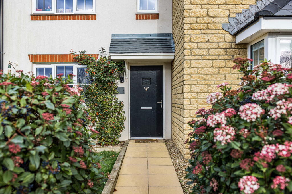 Main image of property: Mirabelle Road, Bishops Cleeve, Cheltenham, GL52 8FS