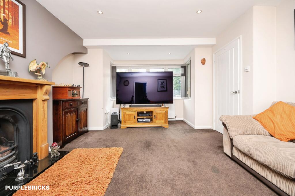 House in Sandwell, West Midlands - View 5