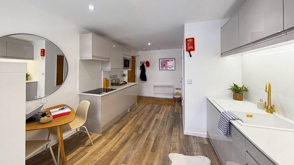 Main image of property: Bronze Buscot- Studio 28 |Verney St