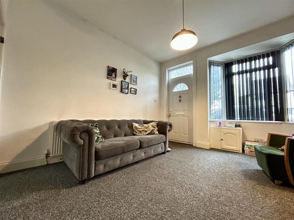 Barrs Road, Cradley Heath - View 3