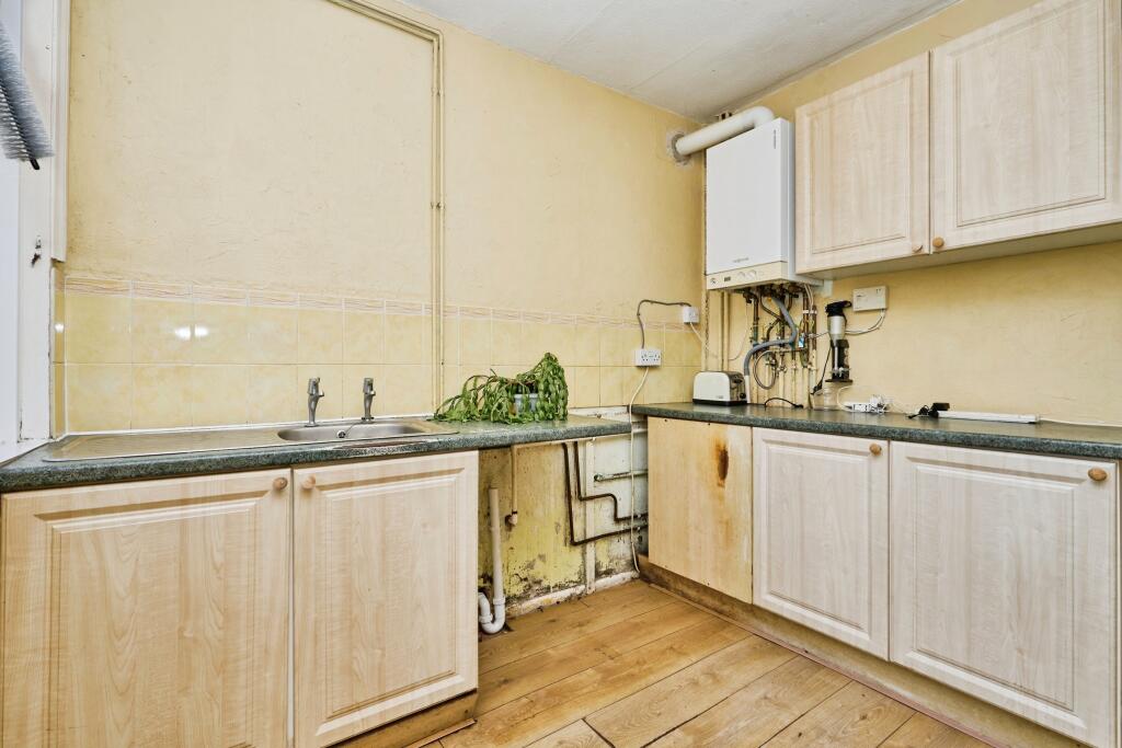 House in Ventnor, Lowtherville - More