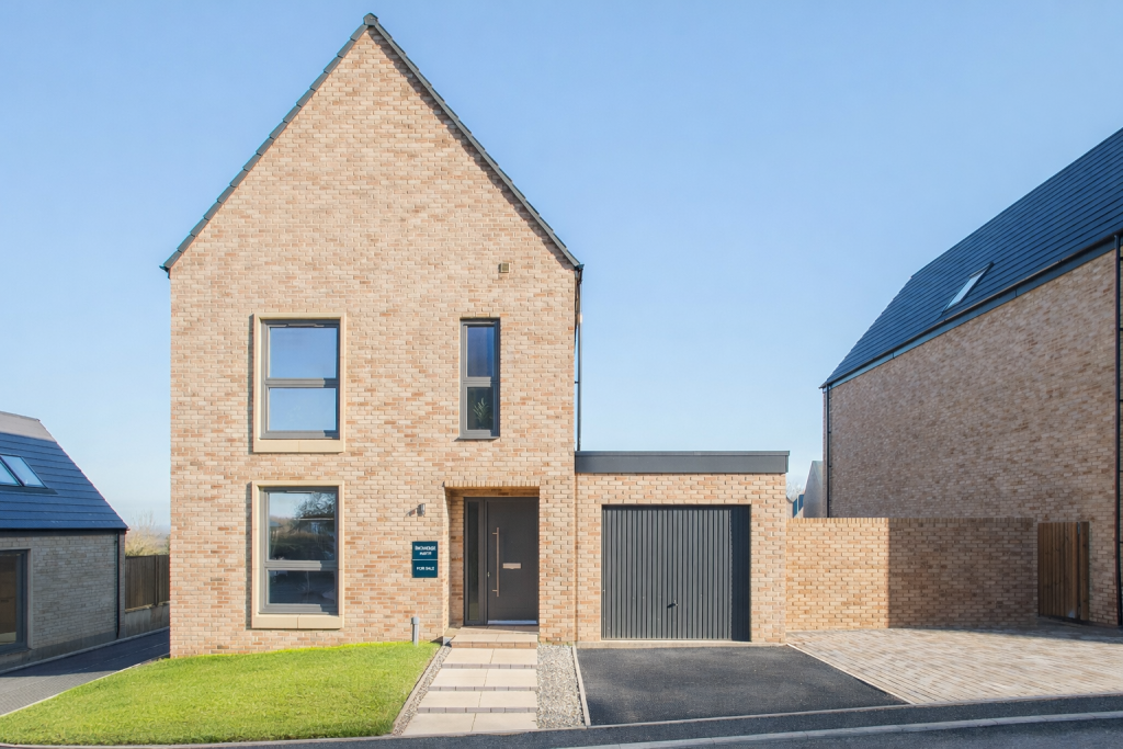 Main image of property: 85, Blunsdon Hill SN26 8AQ