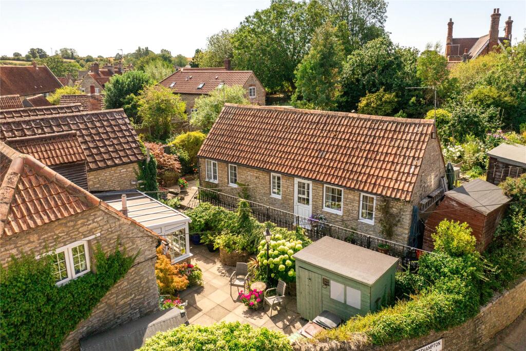 House in Northampton, Yardley Hastings - View 2