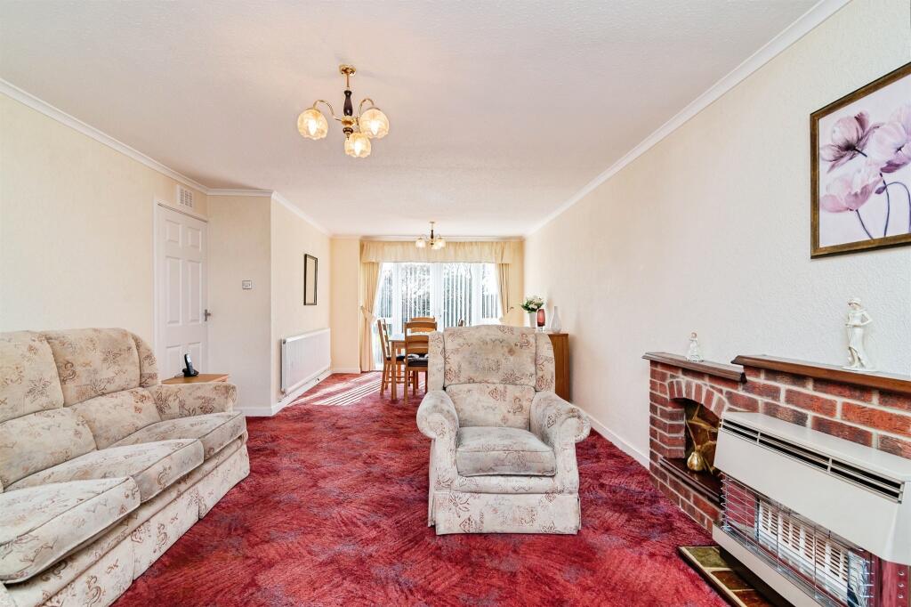 House in Nottingham, Rise Park - View 3