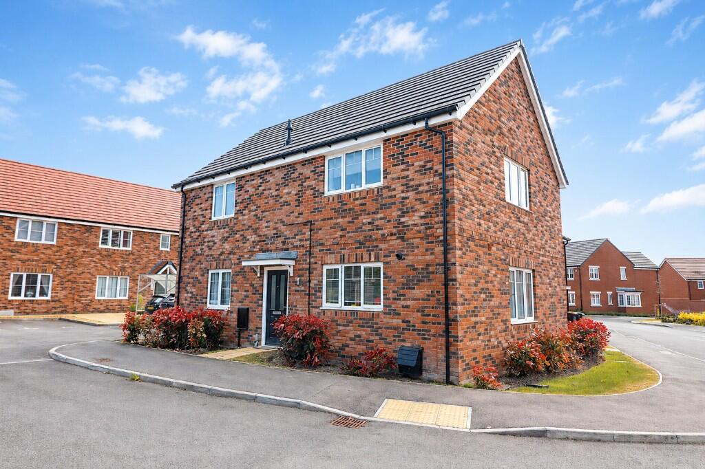 Main image of property: Skye Gardens, Houghton Regis, Bedfordshire, LU5 6TE