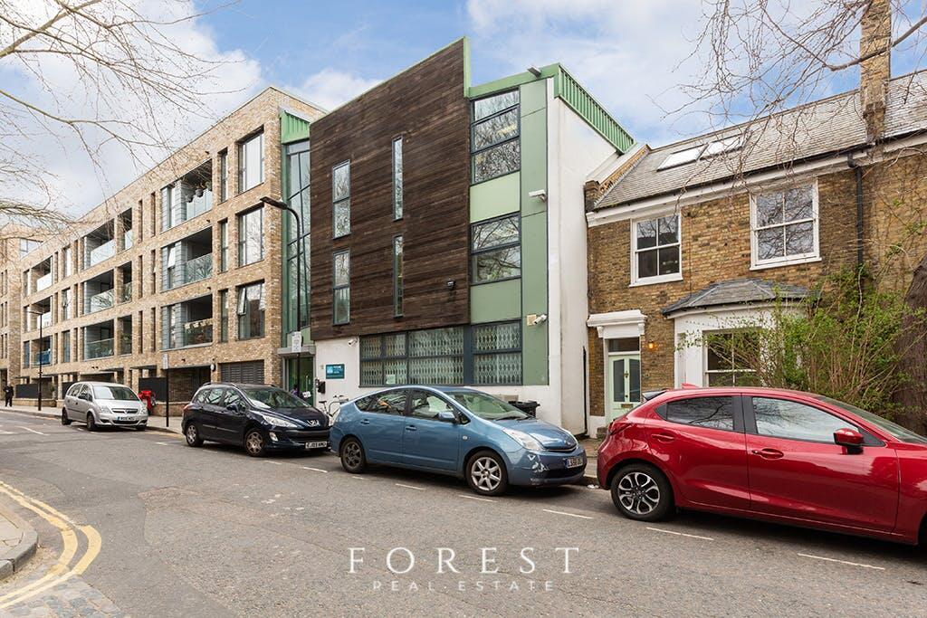 18-20 london Lane-37.jpg