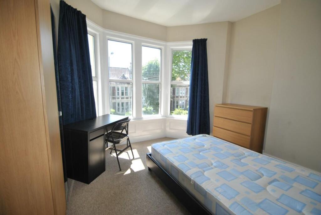 1 bedroom house share for rent