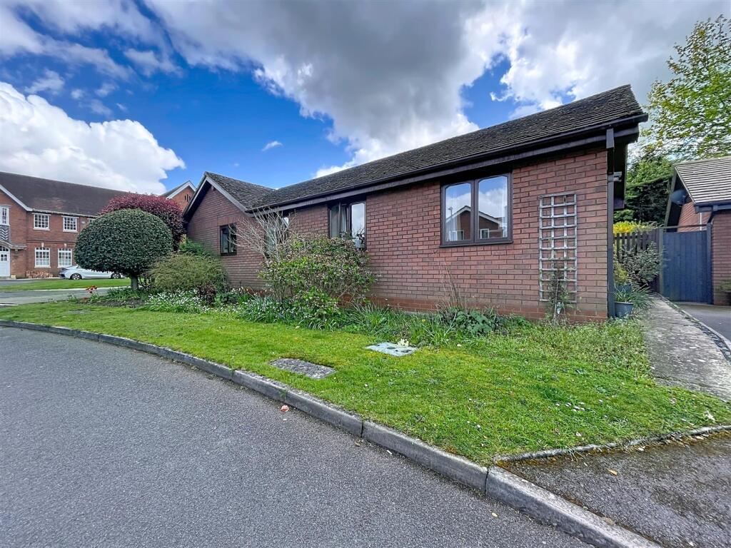 Main image of property: Frythe Close, Kenilworth