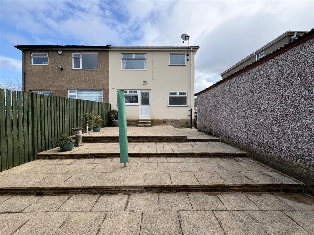 Additional image 18 of Oakleigh Avenue, Clayton, Bradford