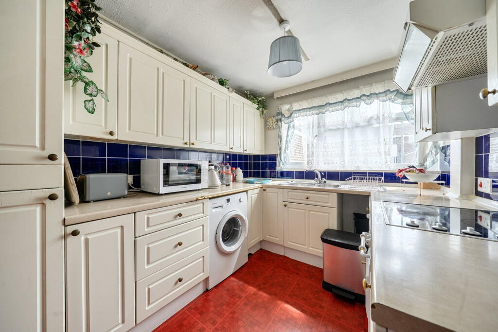 House in Reading - View 4