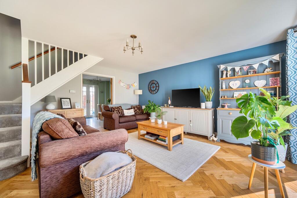 Cundell Way, Kings Worthy, SO23 photo 2