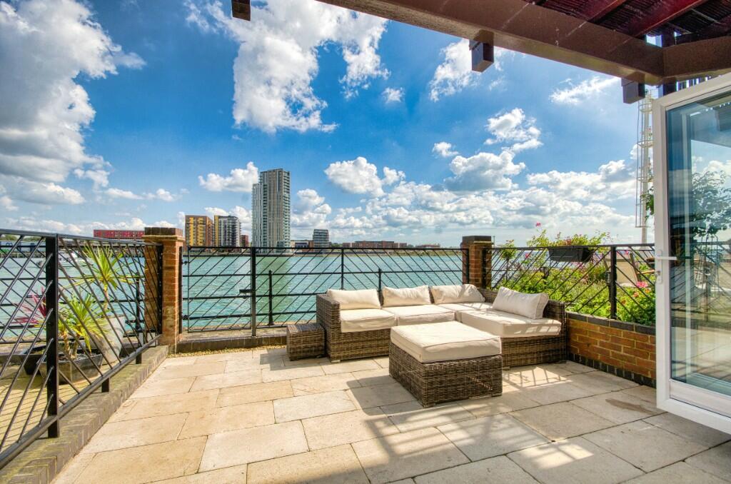 Main image of property: Calshot Court, Ocean Village, Channel Way, Southampton
