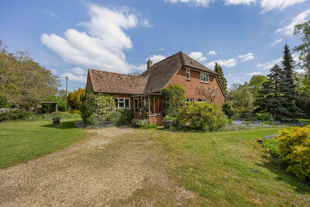 Main image of property: High Street, Stanford in The Vale, Faringdon, SN7
