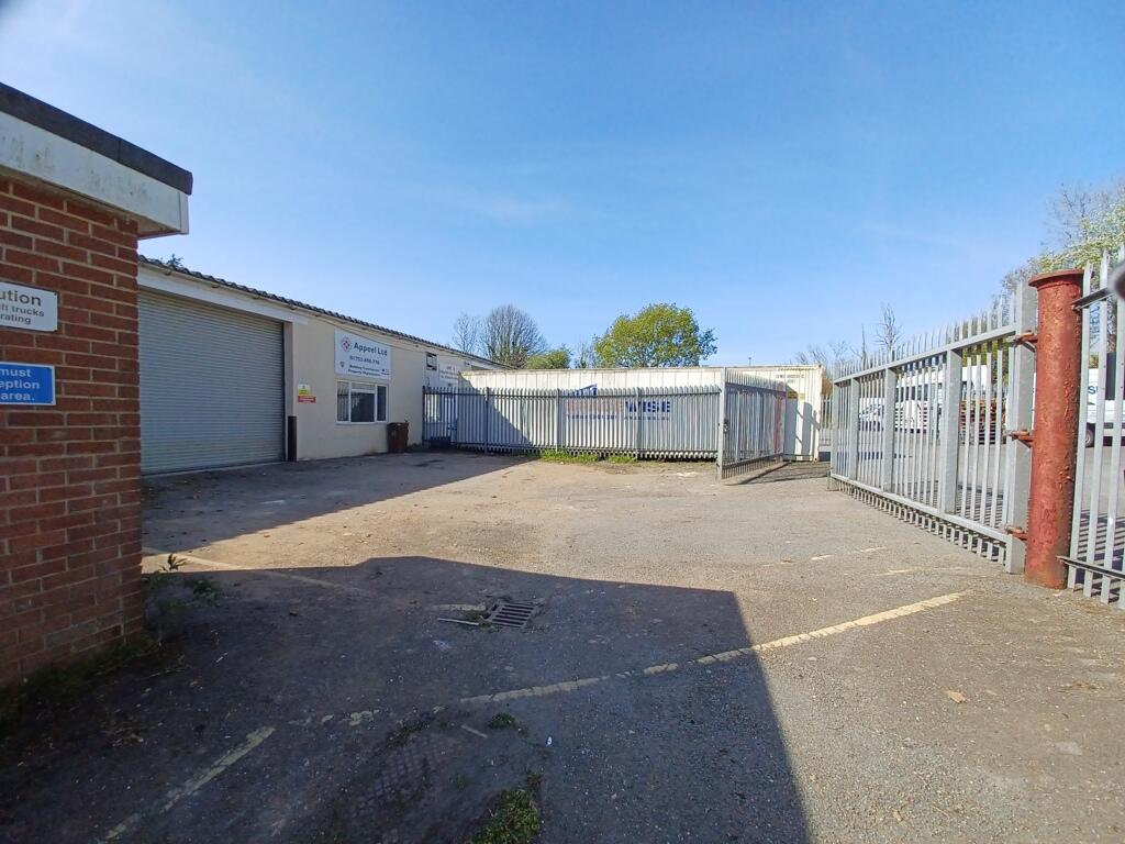 Photo 13
