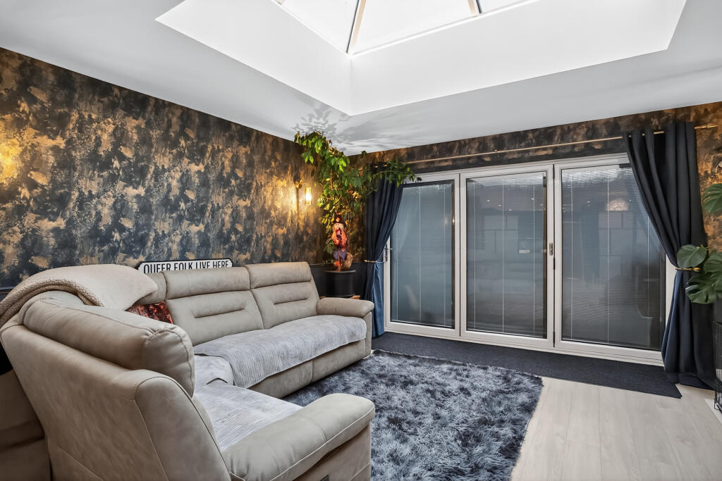 House in South Ribble, Moss Side - More