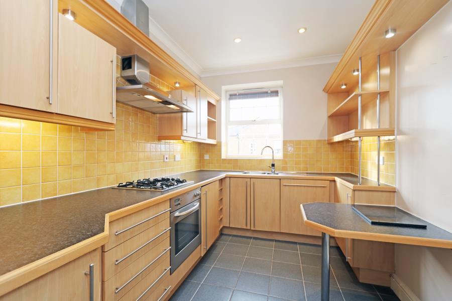 Balaclava Road, Surbiton KT6 - View 2