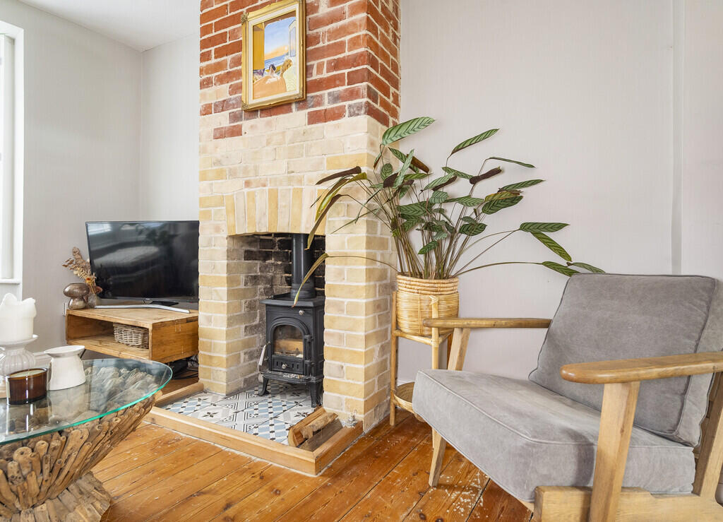 House in Babergh, Great Cornard - More