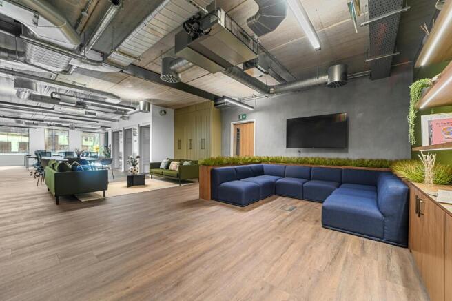 HTBC10WhiteLionStreet3.JPG