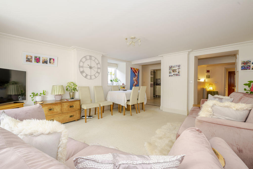 Apartment in Tonbridge - View 4