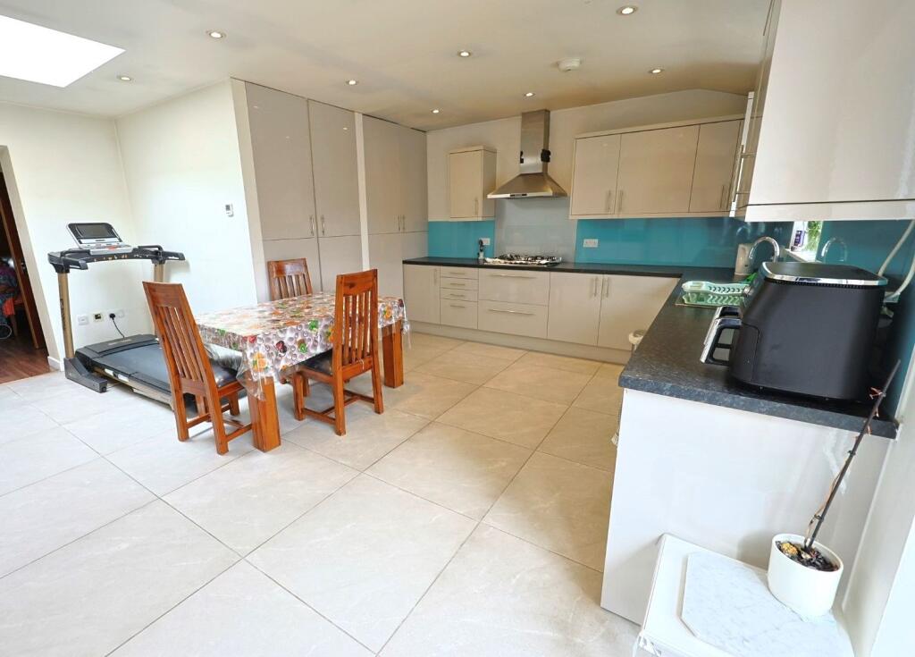 House in Harrow - More
