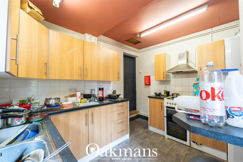 5 bedroom house for rent