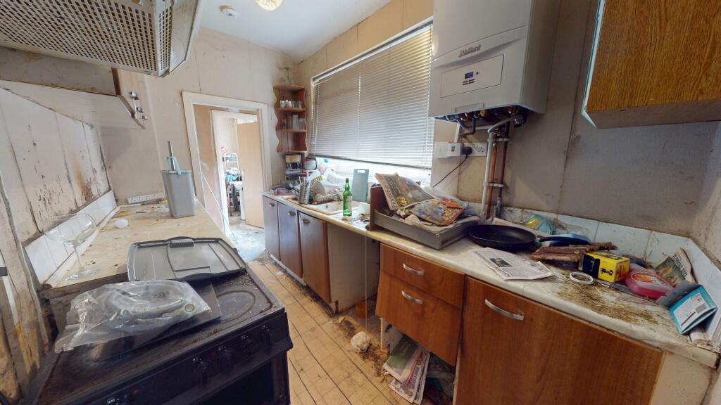 House in Stoke-on-Trent - View 4