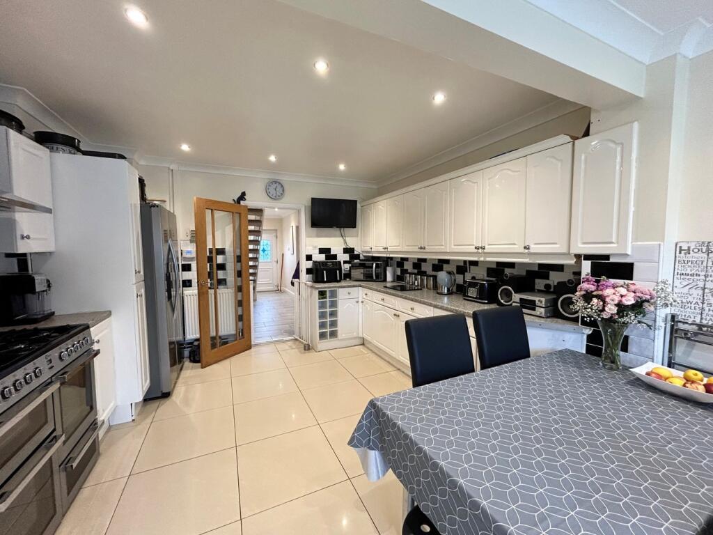 18, Eden Drive photo 4