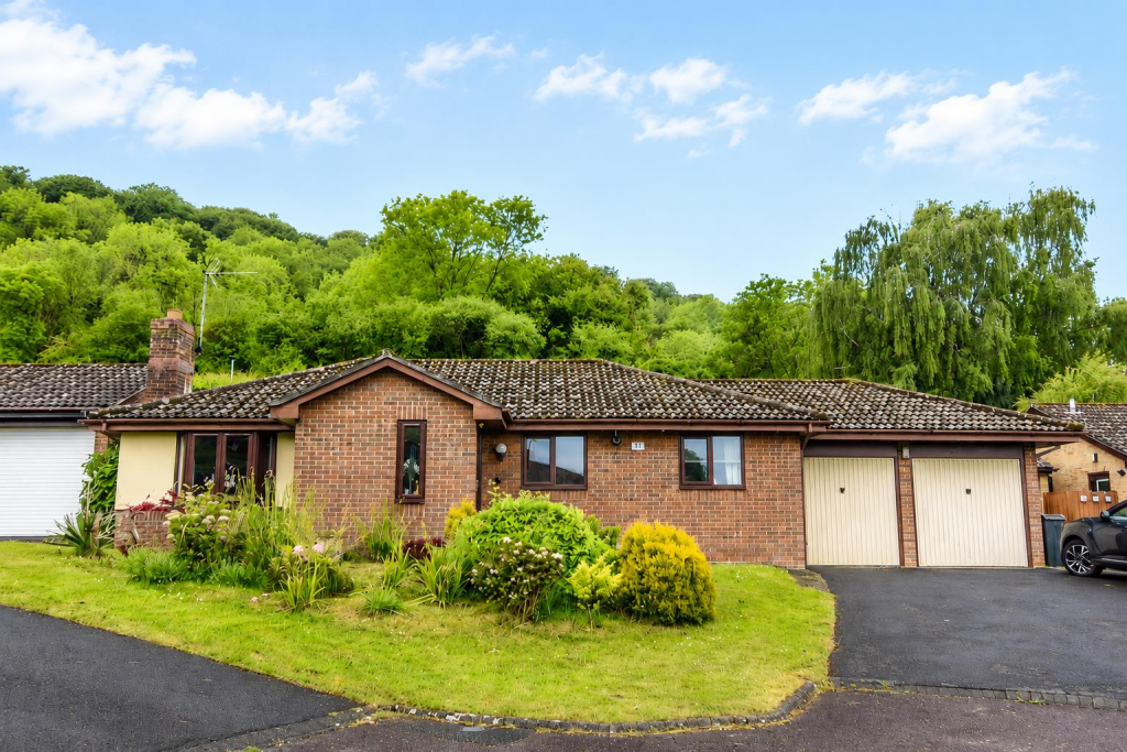 Main image of property: Lambsdowne, Dursley