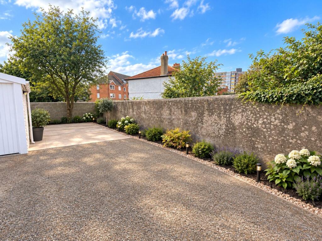 Apartment in Lancaster - View 5