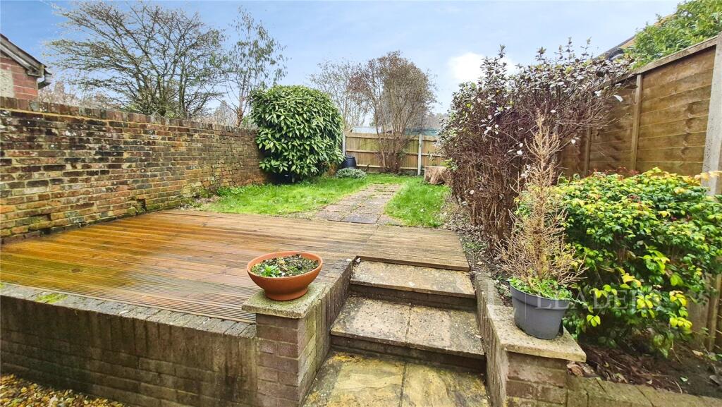 Gordon Road, Fareham, Hampshire photo 2