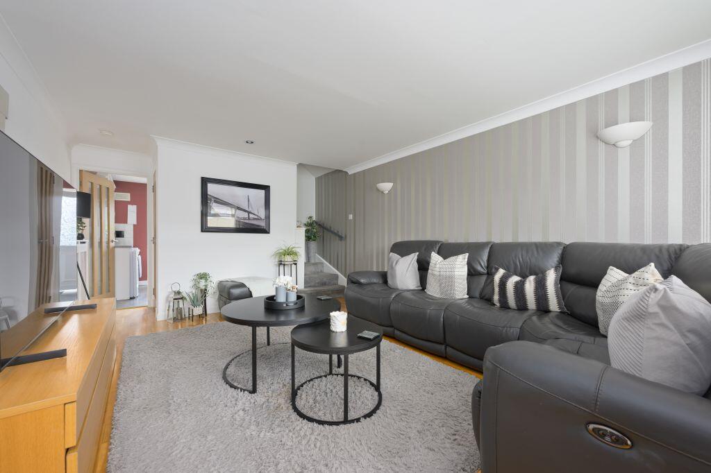 House in Kirkcaldy, Fife - View 4