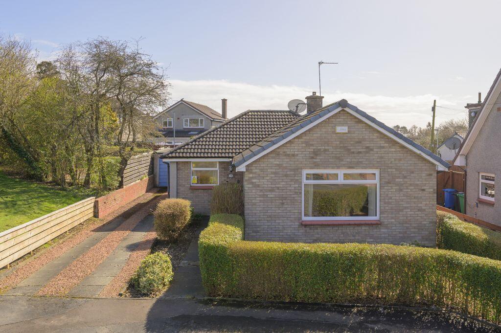 Main image of property: 16 Larch Grove, Dunfermline, KY11 8AG