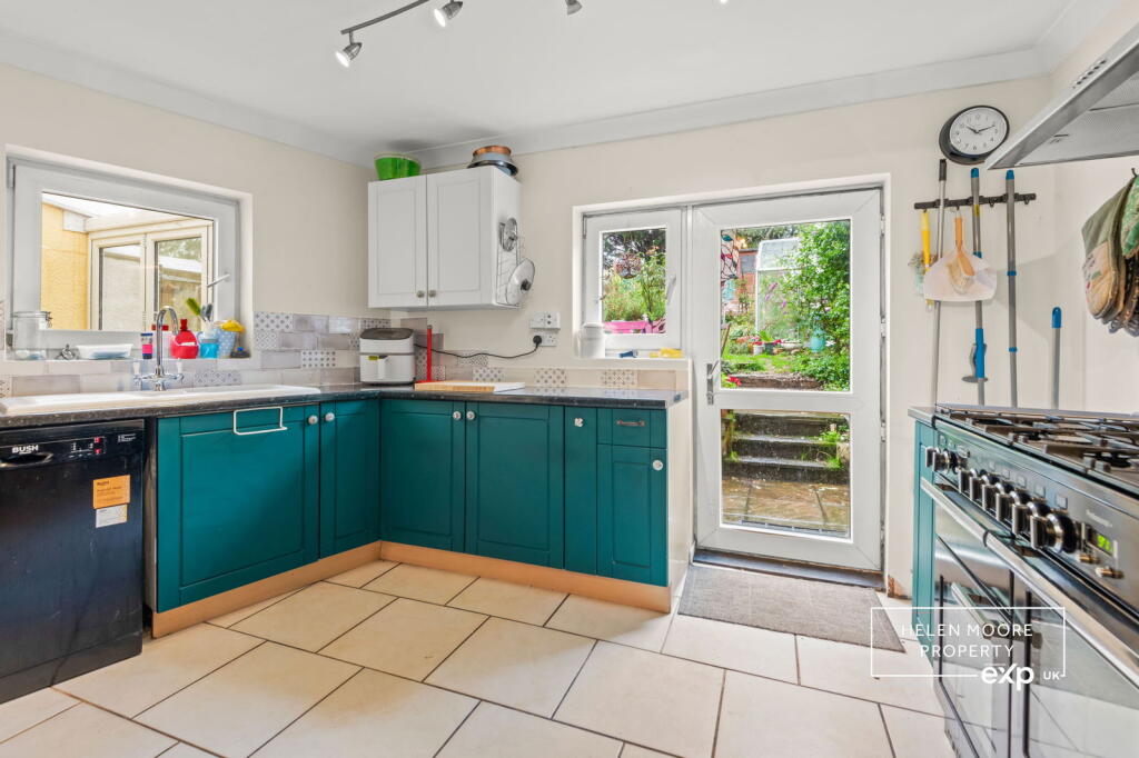 Bridge Park, Ivybridge, Devon - View 5