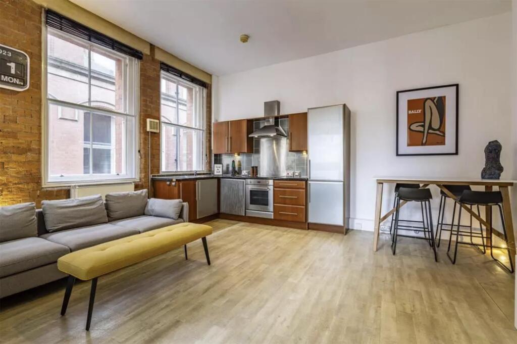 Main image of property: Swanns Building, Plumptre Place, Nottingham