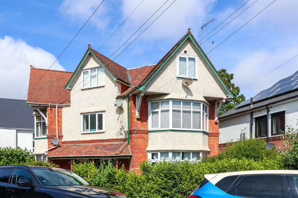 Main image of property: St Albans Crescent