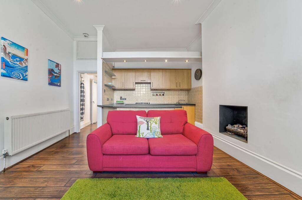 Apartment in London - More
