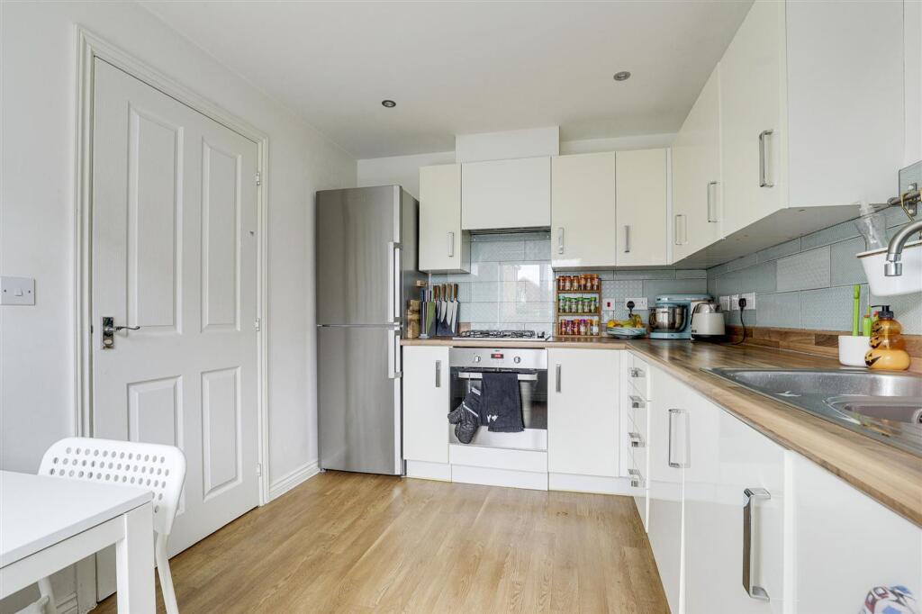 House in Nottingham, Wilford - View 4