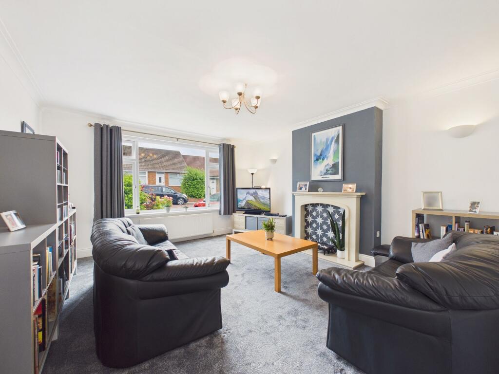 Birchfield Gardens, Low Fell, NE9 - View 3