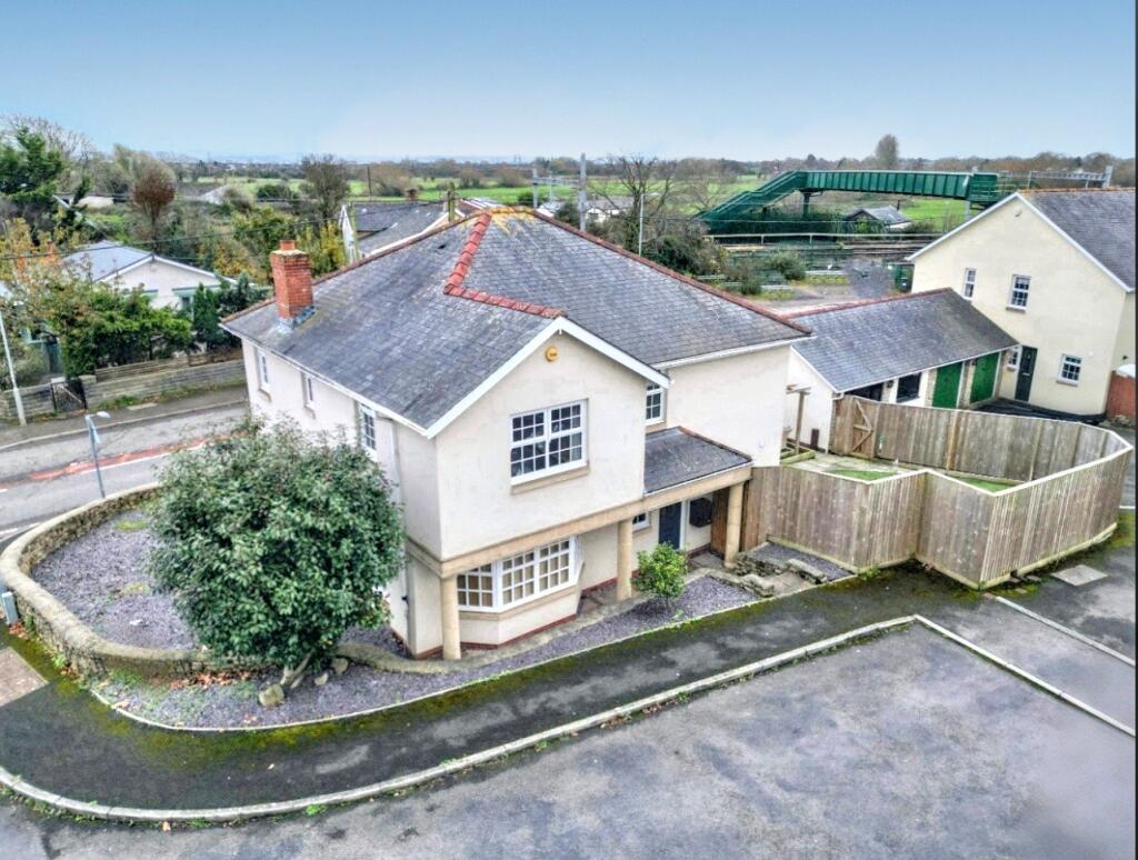 Main image of property: 1 West End Gardens, Undy, Magor, NP26 3DL