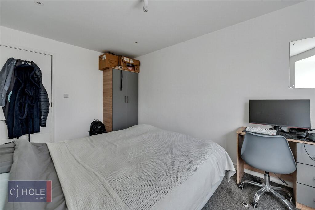 6 bedroom apartment for rent