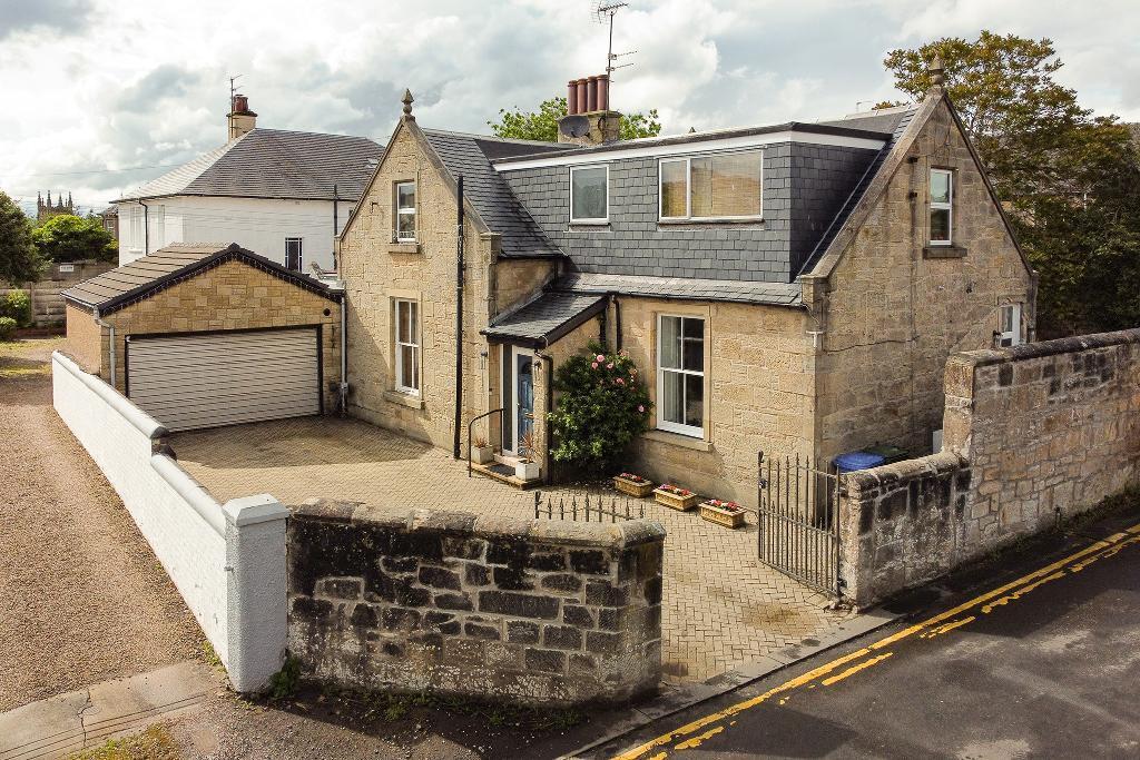 Main image of property: Pleasance Cottage, Pleasance, Falkirk, FK1 1BG